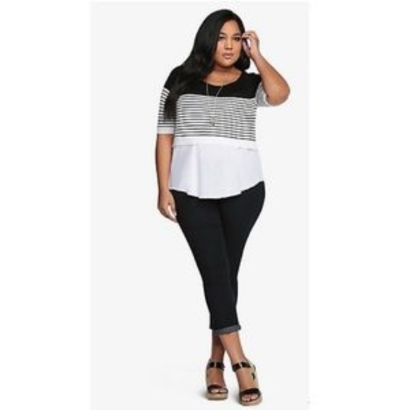 torrid Sweaters - 💲⬇TORRID Crop Black/White Sweater Top 2X